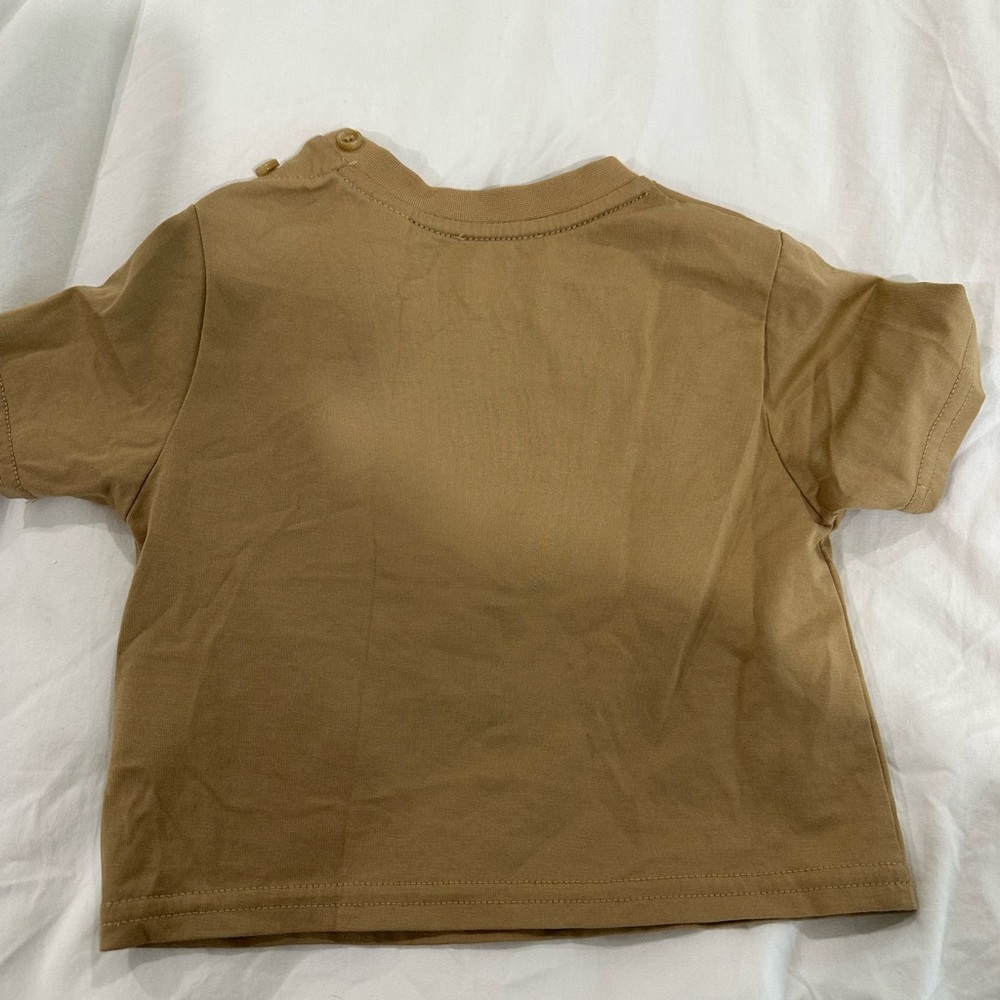 Authentic Burberry Gino Teddy T-shirt - Picture 2 of 5
